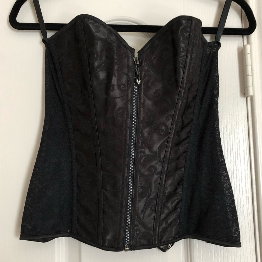 Black Strapless Lace Corset